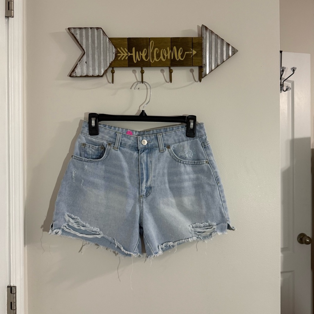 No Boundaries Light Blue Distressed Jean Shorts Size 5 with 3.5” inseam